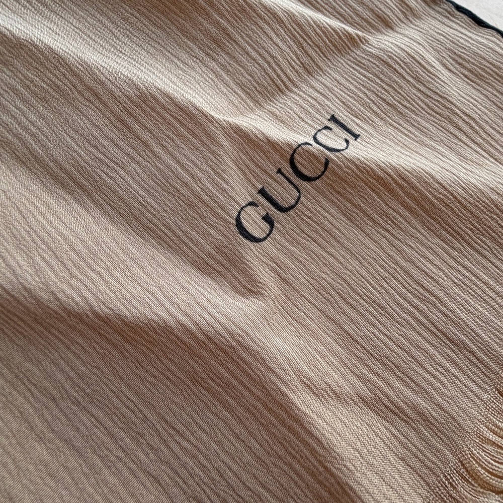 Gucci Beige Neutral tone Fringed Scarf- 100% silk - Picture 6 of 7